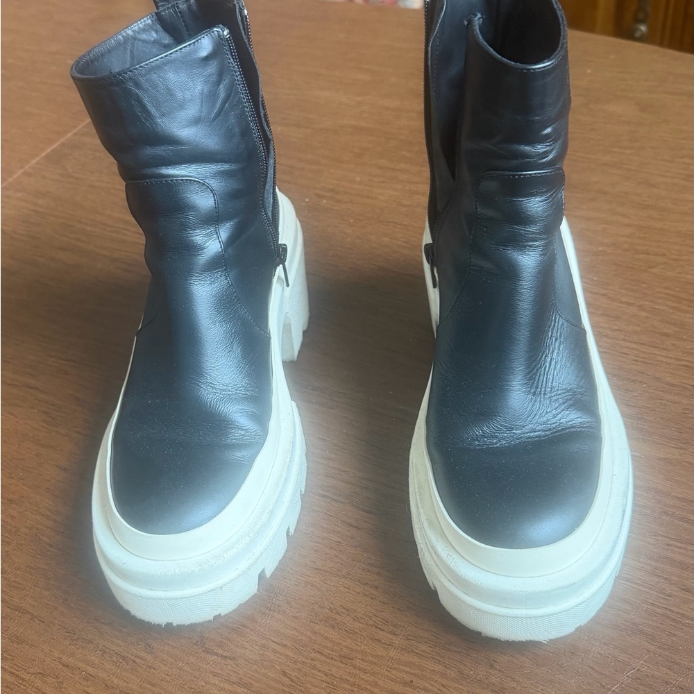 Black Leather Lace-Up Platform Ankle Boots with Cream Sole